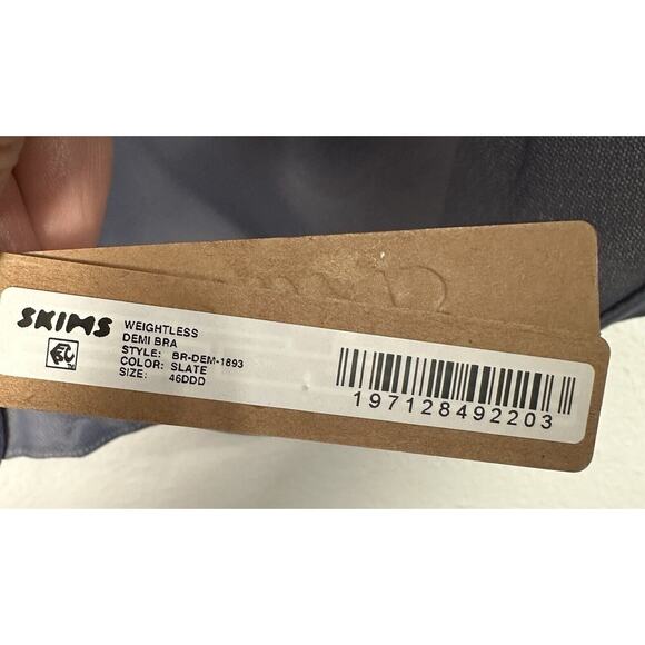 SKIMS Form T Shirt Weightless Demi Bra in Slate (bluish color) Size 46DDD NWT - Picture 6 of 6